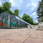 Vila With Pool, Sauna, Pergola, Park, And Playground *