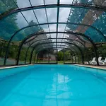 Vila With Pool, Sauna, Pergola, Park, And Playground