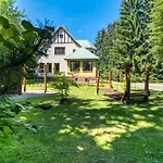 With Pool, Sauna, Pergola, Park, And Playground Vila Svoboda nad Úpou