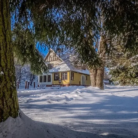 Villa With A Covered Pool, Park, And Playground Svoboda nad Upou