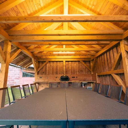 With Pool, Sauna, Pergola, Park, And Playground * Svoboda nad Úpou